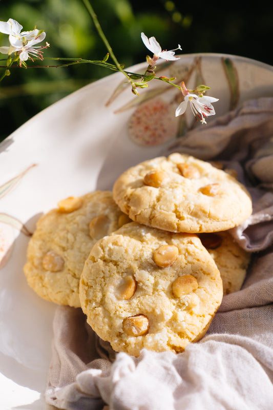 Bush Lemon & Macadamia Drizzles